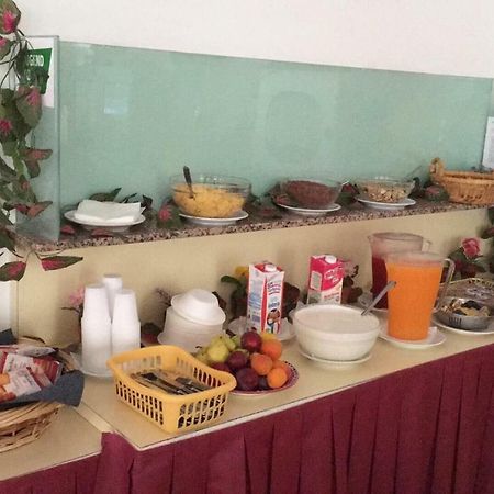 Hotel Luna Rossa Rimini Ngoại thất bức ảnh