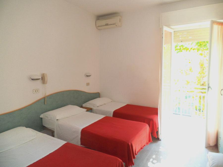 Hotel Luna Rossa Rimini Ngoại thất bức ảnh