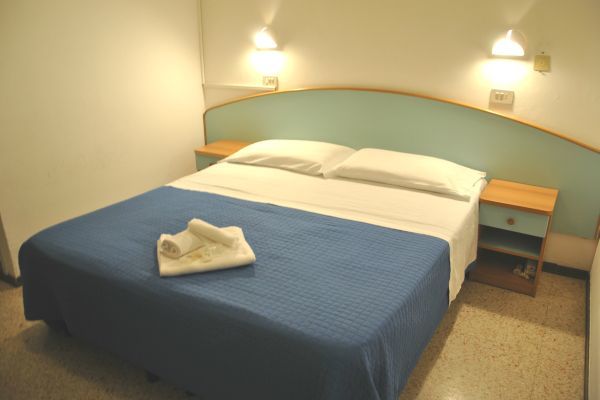 Hotel Luna Rossa Rimini Ngoại thất bức ảnh